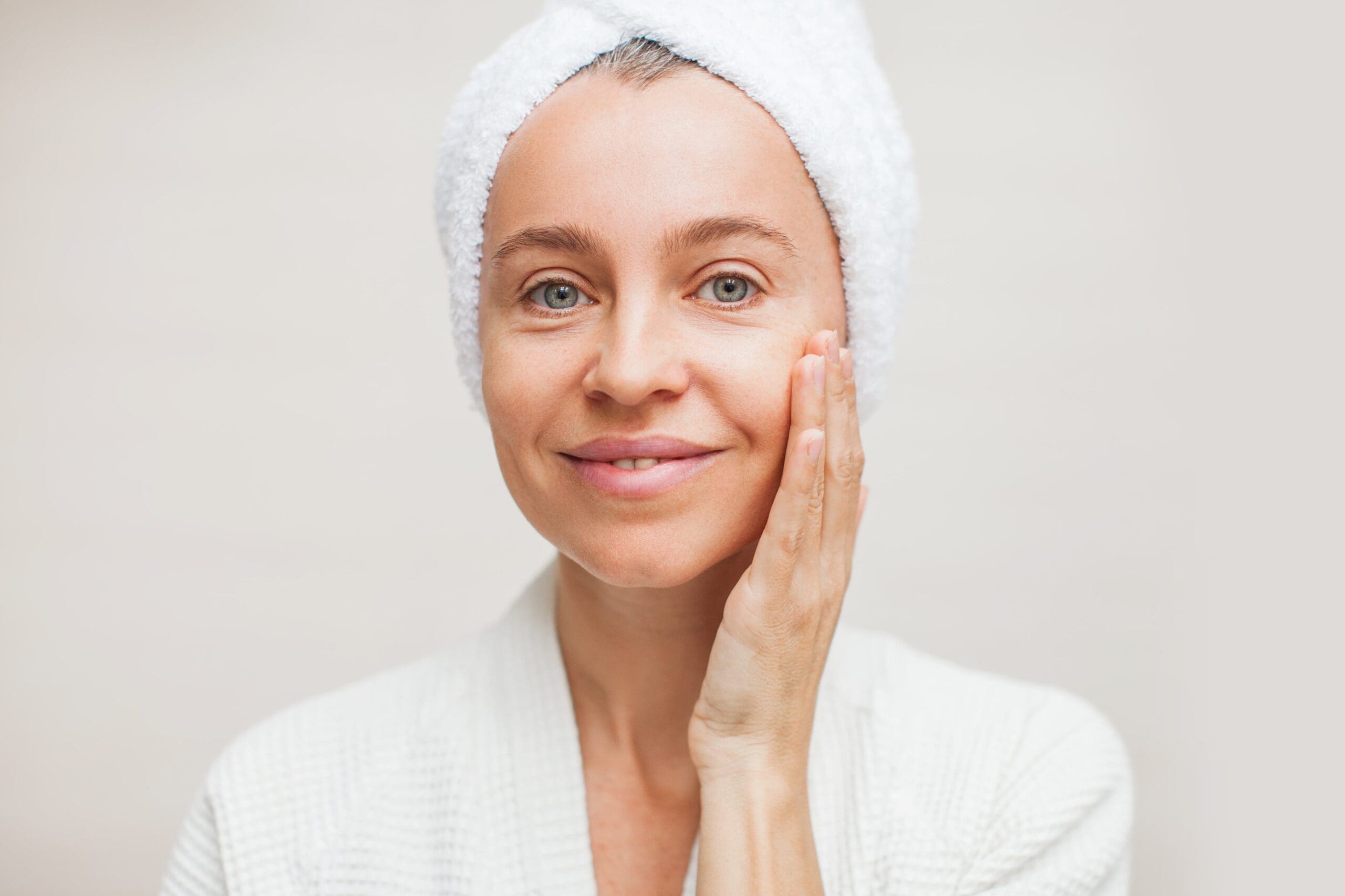 How does ozone sauna therapy work supported by client feeling rejuvenated post-session