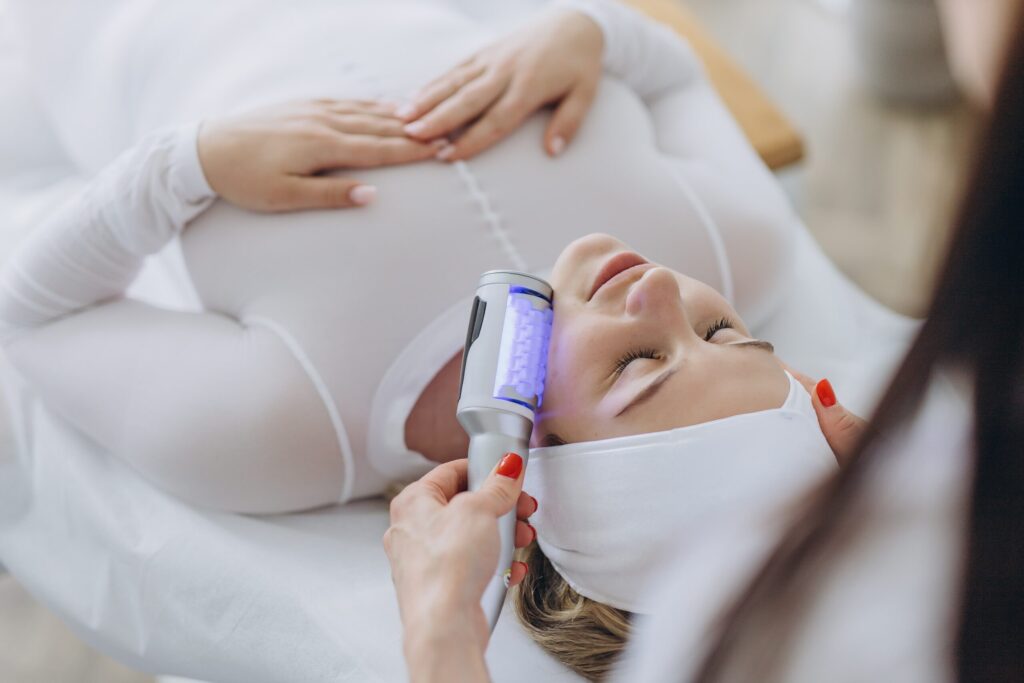 Client receiving Endosphères treatment for improved skin texture